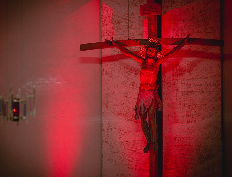 Recanati, mozione di Ragni: il Comune aderisca alla Red Week per i cristiani perseguitati