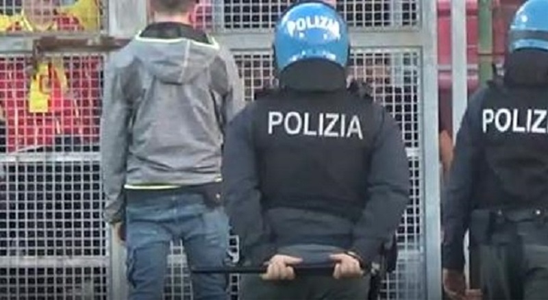 Scontri dopo Vis Pesaro-Recanatese, condannati tre tifosi