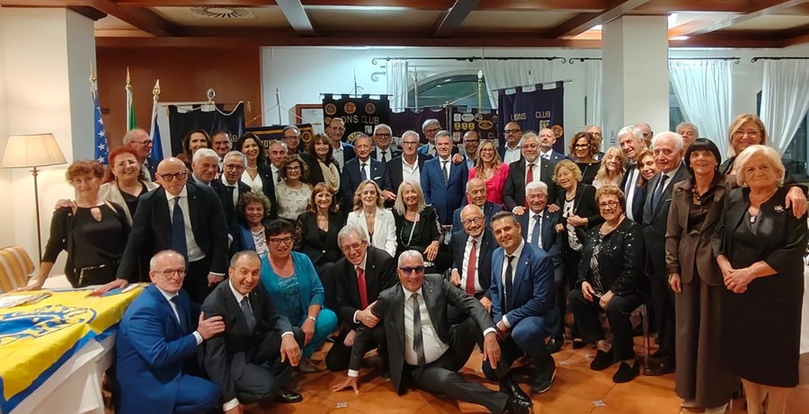 Recanati e Loreto, settanta Lions da tutta Italia per due giorni alla scoperta del territorio Delegazione Lions in visita a Recanati e Loreto con i soci del club locale